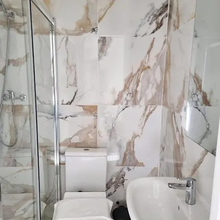 3 Bedroom Apt, Historical Center, Tagus River View شقة