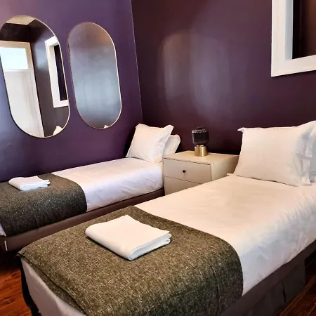 3 Bedroom Apt, Historical Center, Tagus River View Лиссабон
