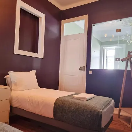 Апартаменты 3 Bedroom Apt, Historical Center, Tagus River View
